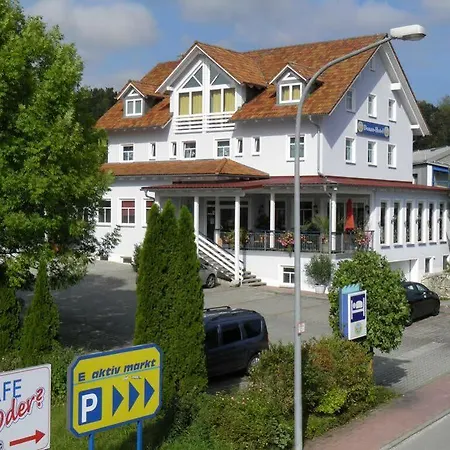 Donau-hotel Szálloda